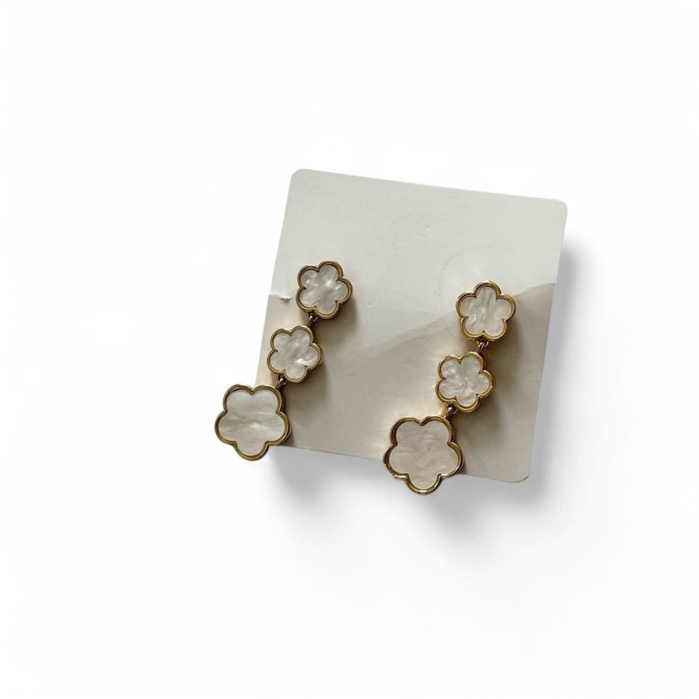 Elegant Gold and White Floral Earrings